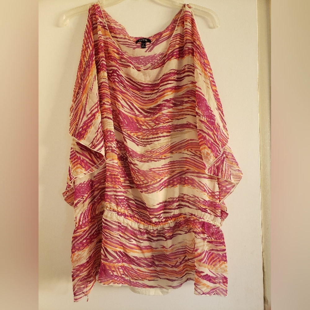 Woman's multi color blouse